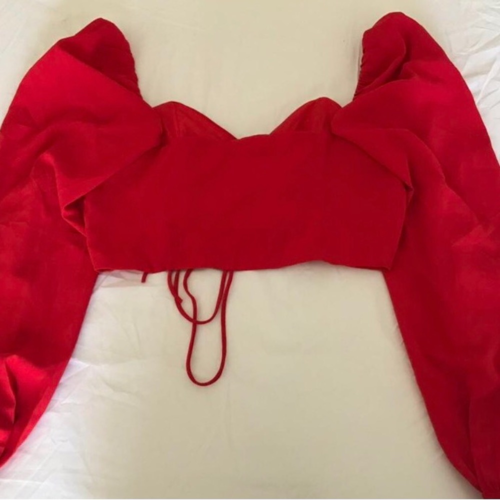 Cropped red Blouse 🕸